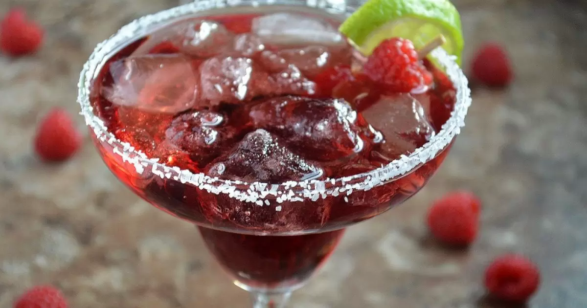 How To Make A Raspberry Margarita